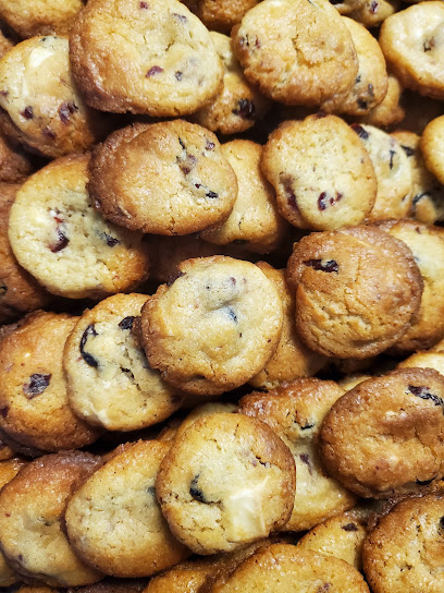 Biscuits Cm Les Petits Plaisirs, Confiserie à la Selle-sur-le-Bied